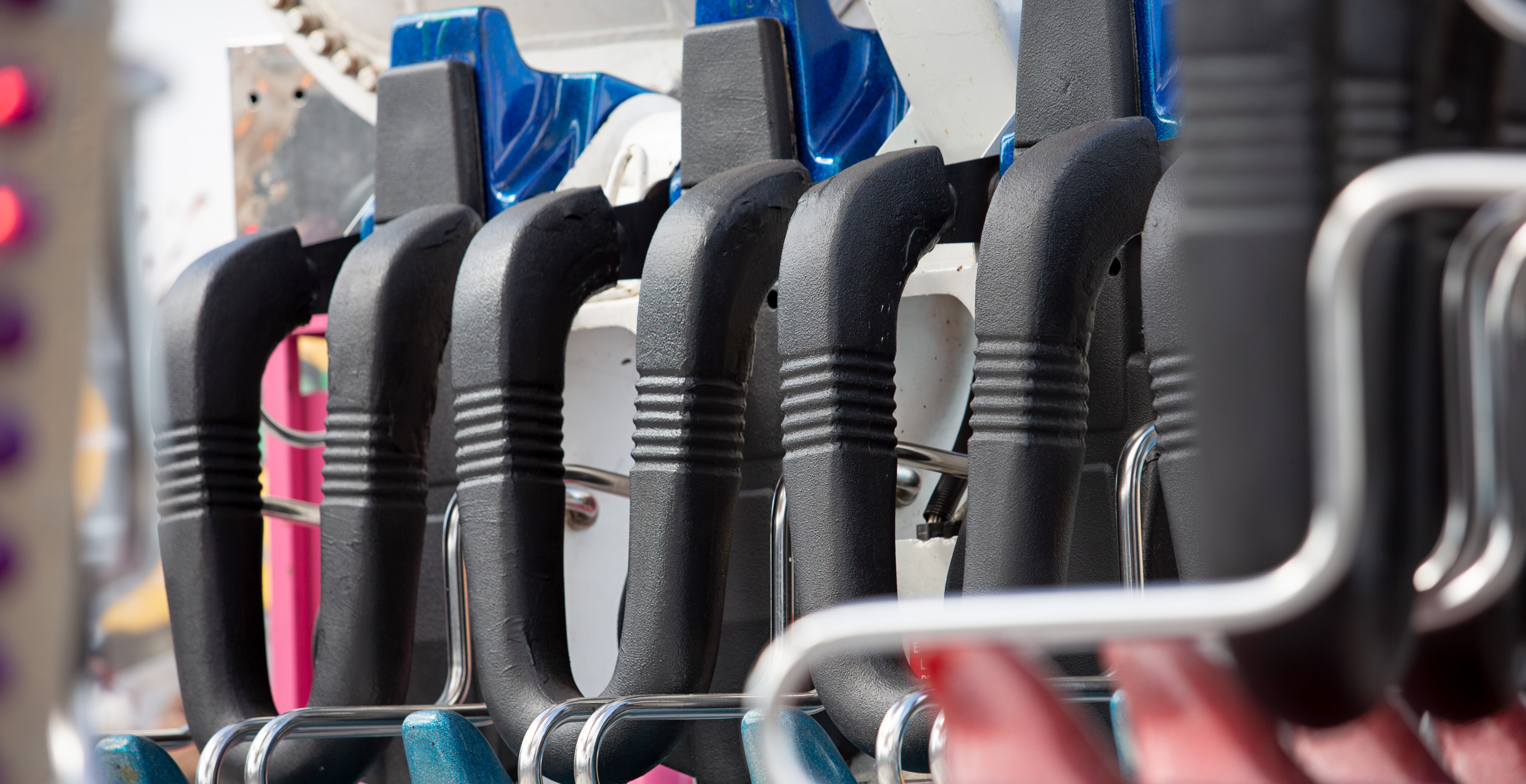 Missouri Couple Saves Girl On Roller Coaster After Her Seat Belt Allegedly Failed