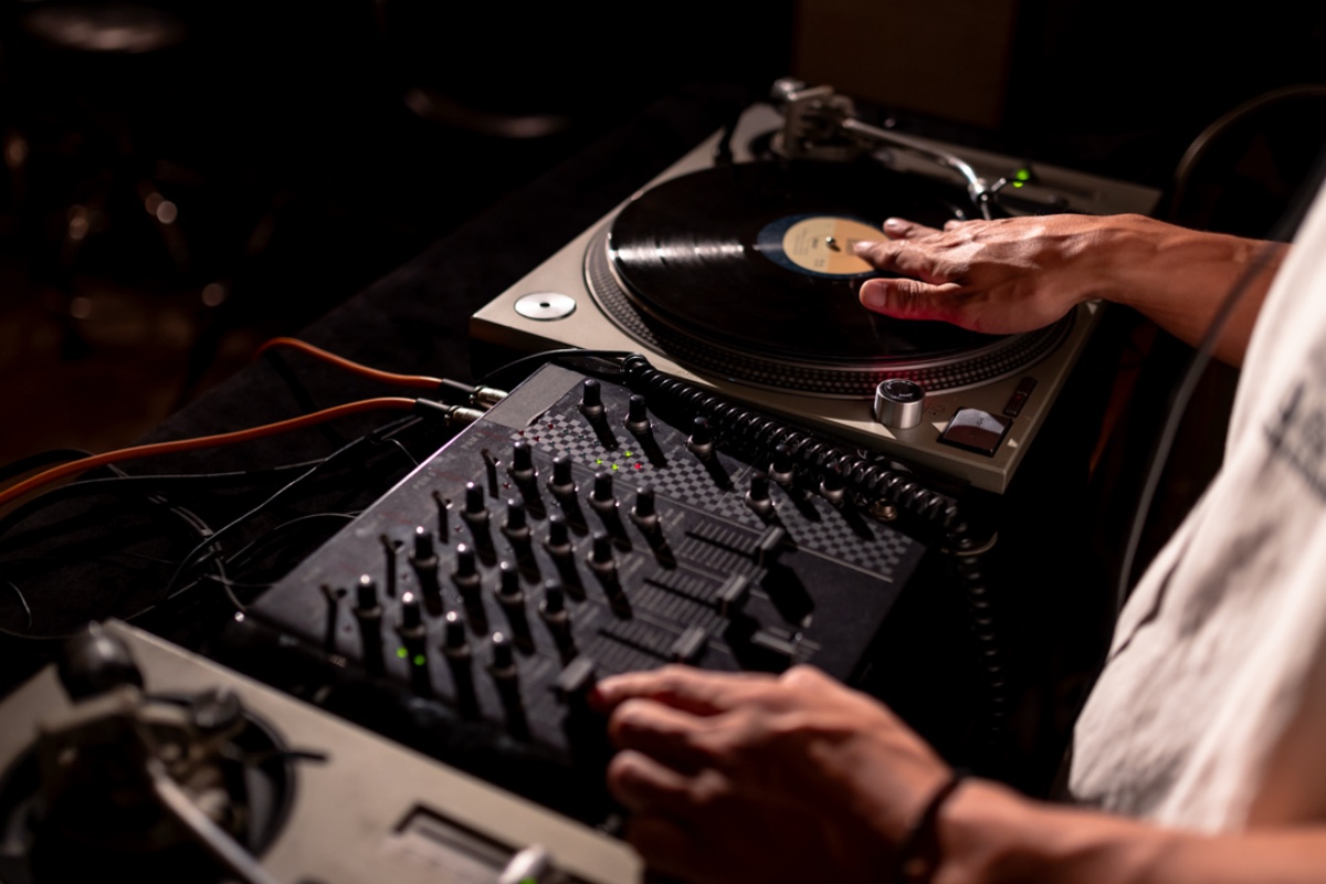 beloved-electronic-music-dj-explains-why-he-retired