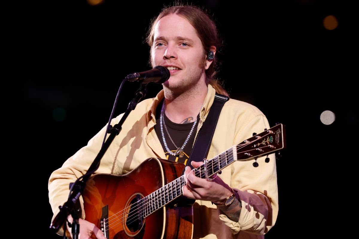billy-strings-addresses-controversy-tied-to-his-veterans-day-concert