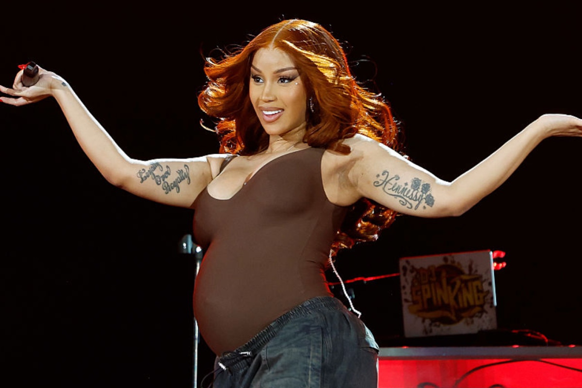 Cardi B Welcomes Her 4th Child, Her 1st With Patriots Player Stefon Diggs