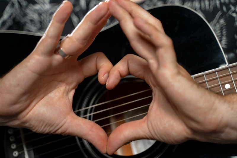 country-music-singer-and-wife-announce-pregnancy-april-due-date