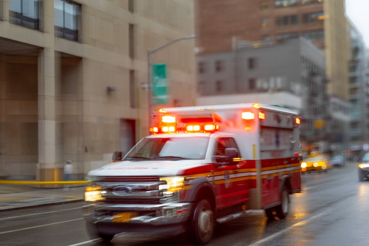 devil-wears-prada-favorite-hospitalized