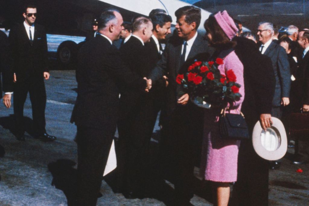 jfks-grandson-slams-julia-fox-for-disgusting-desperate-and-dangerous-jackie-kennedy-costume1