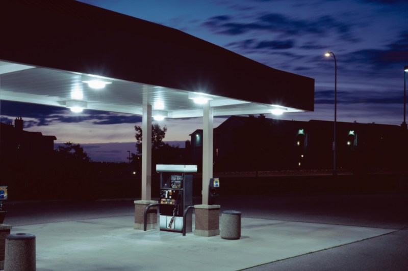 metal-band-members-quit-ditch-frontman-at-gas-station