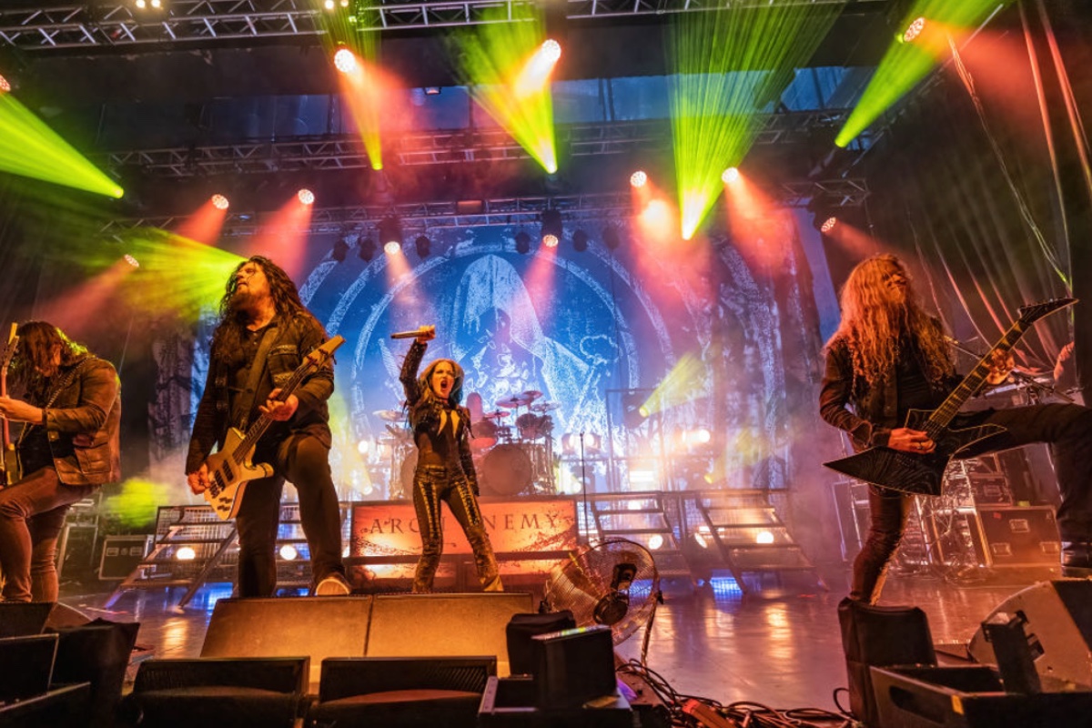 metal-vocalist-quits-band-after-12-years-teases-big-news