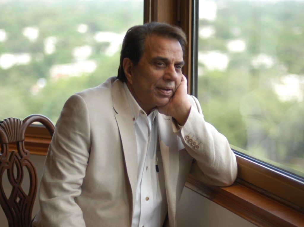 movie-legend-dies-after-several-recent-hospitalizations-dharmendra-was-89