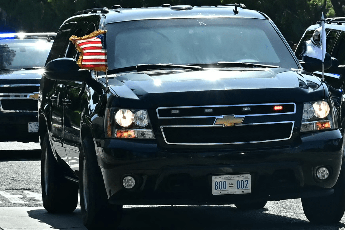Police Officer in Critical Condition Following Accident With Vice President Vance’s Motorcade