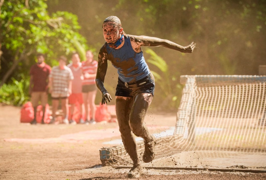 survivor-fan-favorite-engaged-after-intimate-picnic-proposal