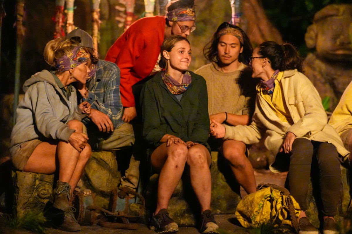 ‘Survivor’ Fan Favorite Engaged After Intimate Picnic Proposal