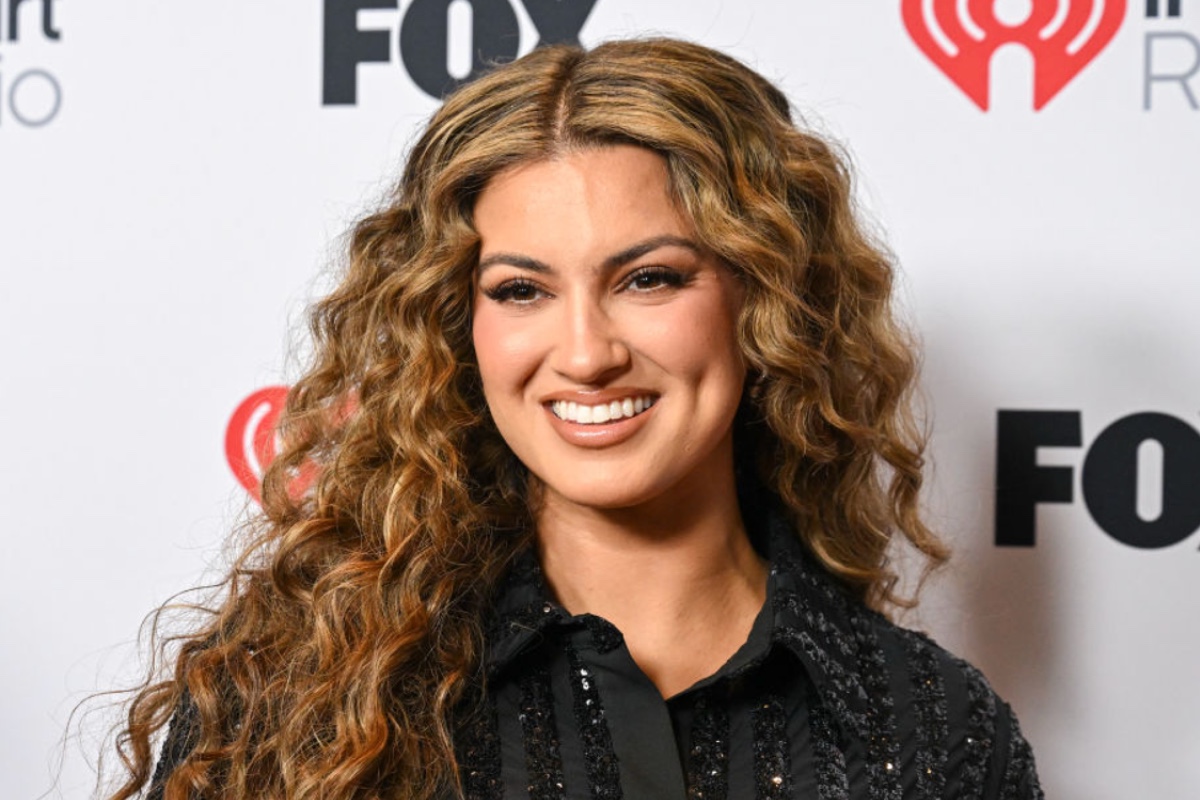 tori-kelly-gives-birth-to-baby-boy