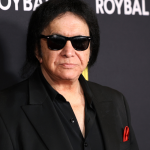 two-metal-stars-tie-the-knot-and-kiss-gene-simmons-officiated-the-ceremony