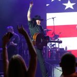 90s-country-singers-holiday-charity-event-suffered-disastrous-setback-then-fans-stepped-up-to-help