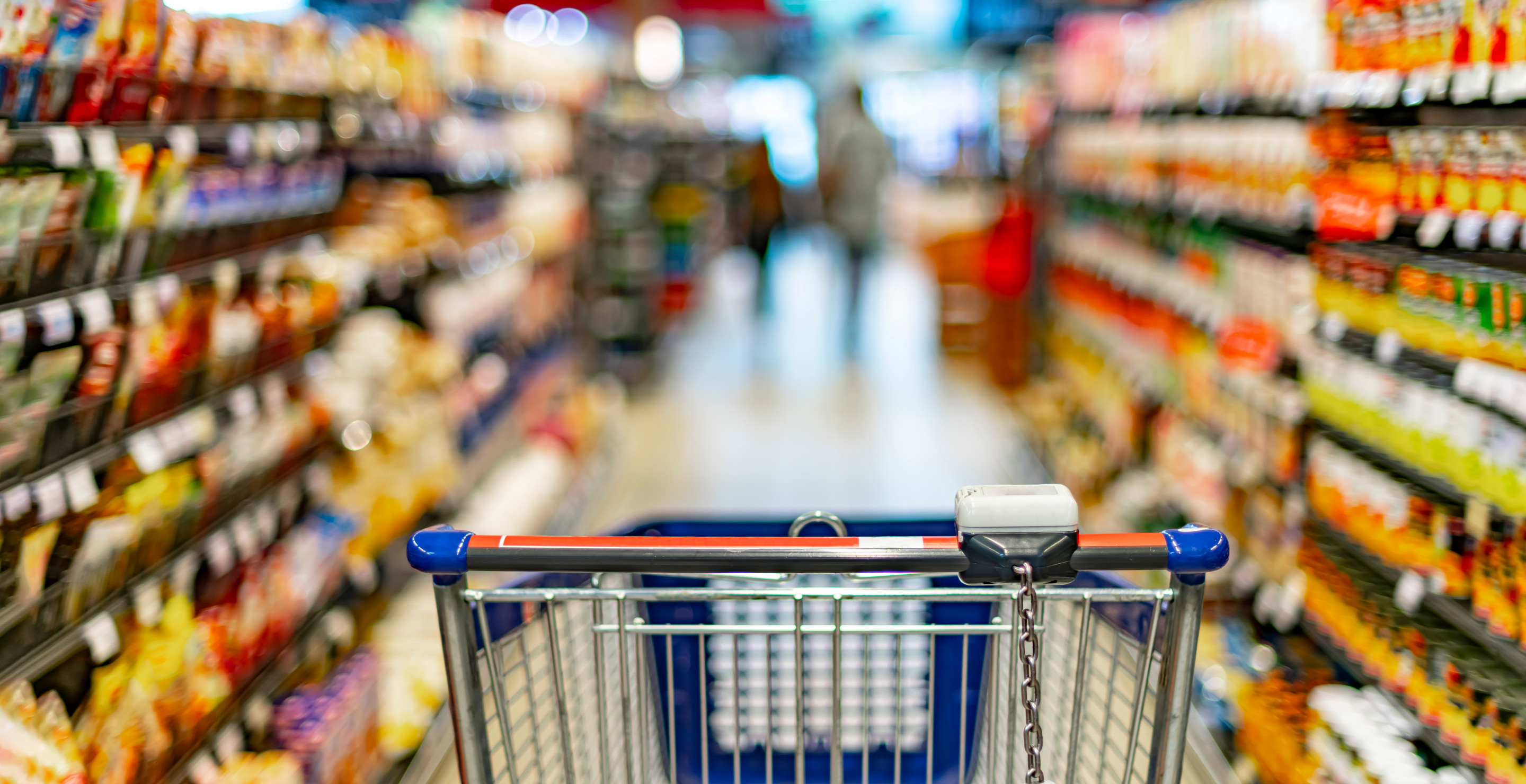 Army Vet Works At Super Market After Losing Pension, Internet Rallies Around Him In Big Way