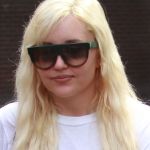 amanda-bynes-posts-inspiring-paparazzi-photo-of-herself-claims-to-have-lost-28-pounds-while-on-ozempic