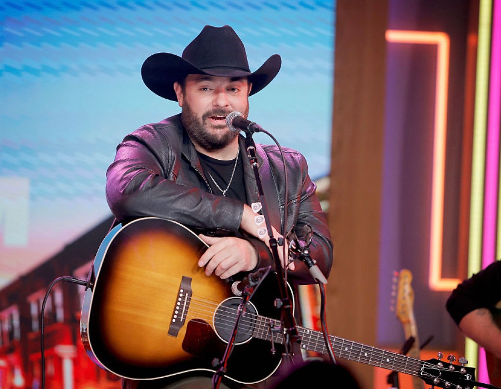 chris-young-plays-concert-but-refunds-all-fans-tickets-heres-why.