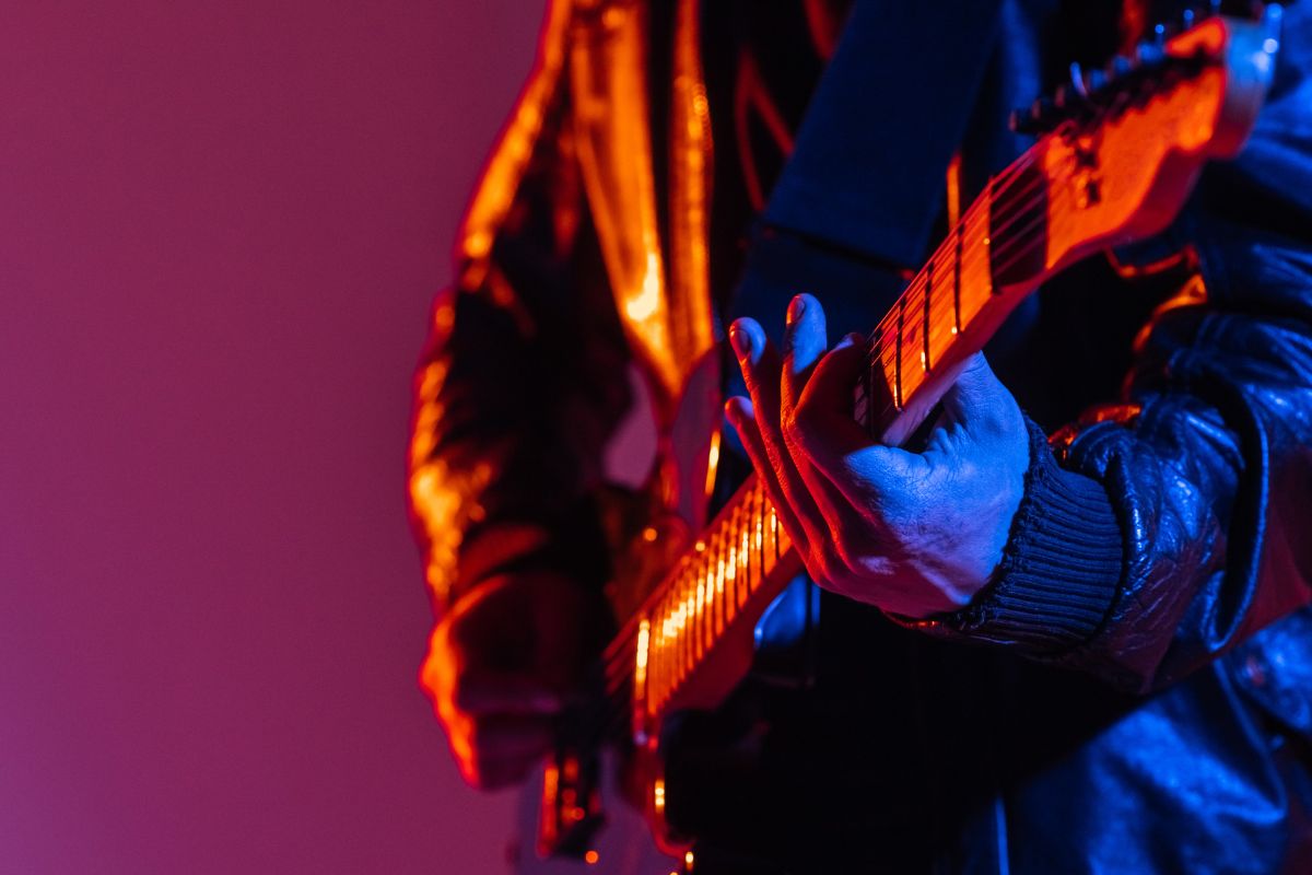 Country Star Claims Losing More Than 200 Pounds Cured His Color Blindness