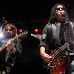 gene-simmons-apologizes-for-remarks-he-made-about-kiss-bandmate-ace-frehley