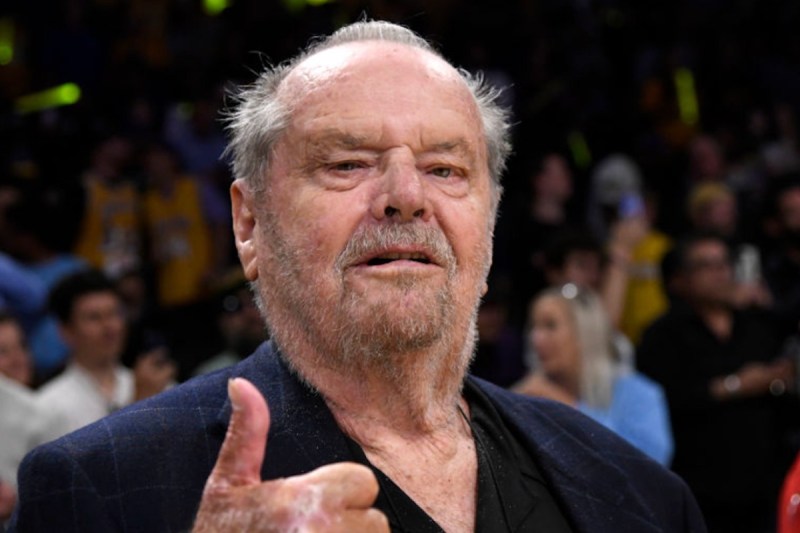 jack-nicholson-flashes-trademark-grin-in-rare-family-thanksgiving-photo