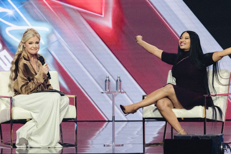 nicki-minaj-makes-awkward-assassin-remark-while-speaking-to-charlie-kirks-widow