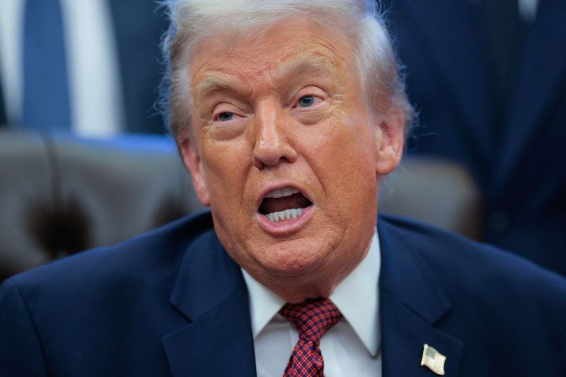 president-trump-pardons-former-entertainment-executive-who-was-indicted-by-his-own-department-of-justice