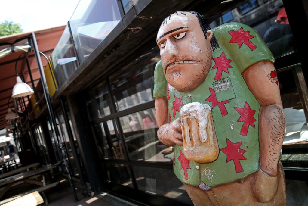 estaurant-chain-dicks-last-resort-has-closed-down-its-original-location