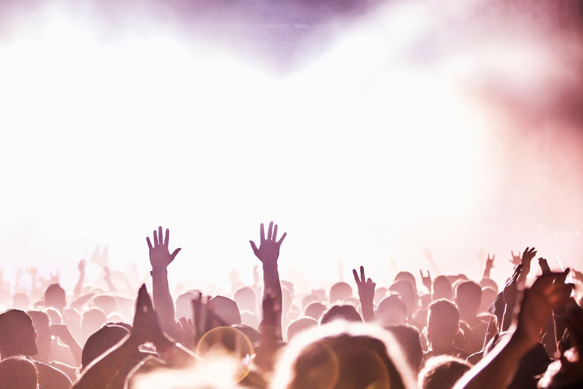 Rock Musician Suffered Stroke on Thanksgiving, Diagnosed With Hole in Heart