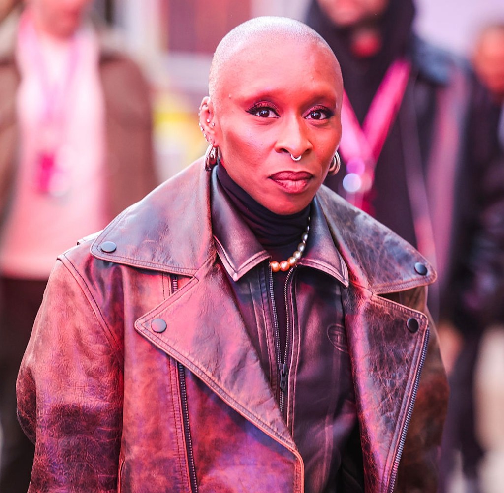 wicked-star-preparing-to-play-dracula-and-22-other-roles-in-bold-new-show