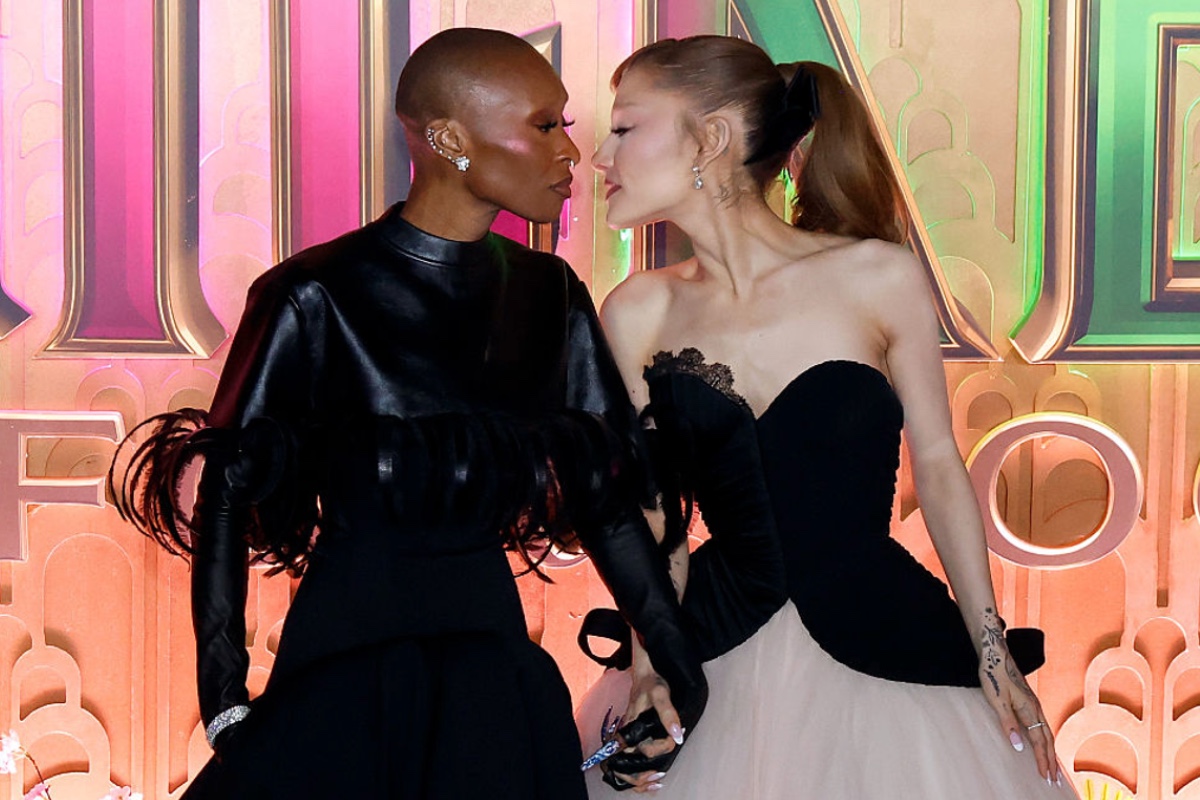 wicked-star-preparing-to-play-dracula-and-22-other-roles-in-bold-new-show