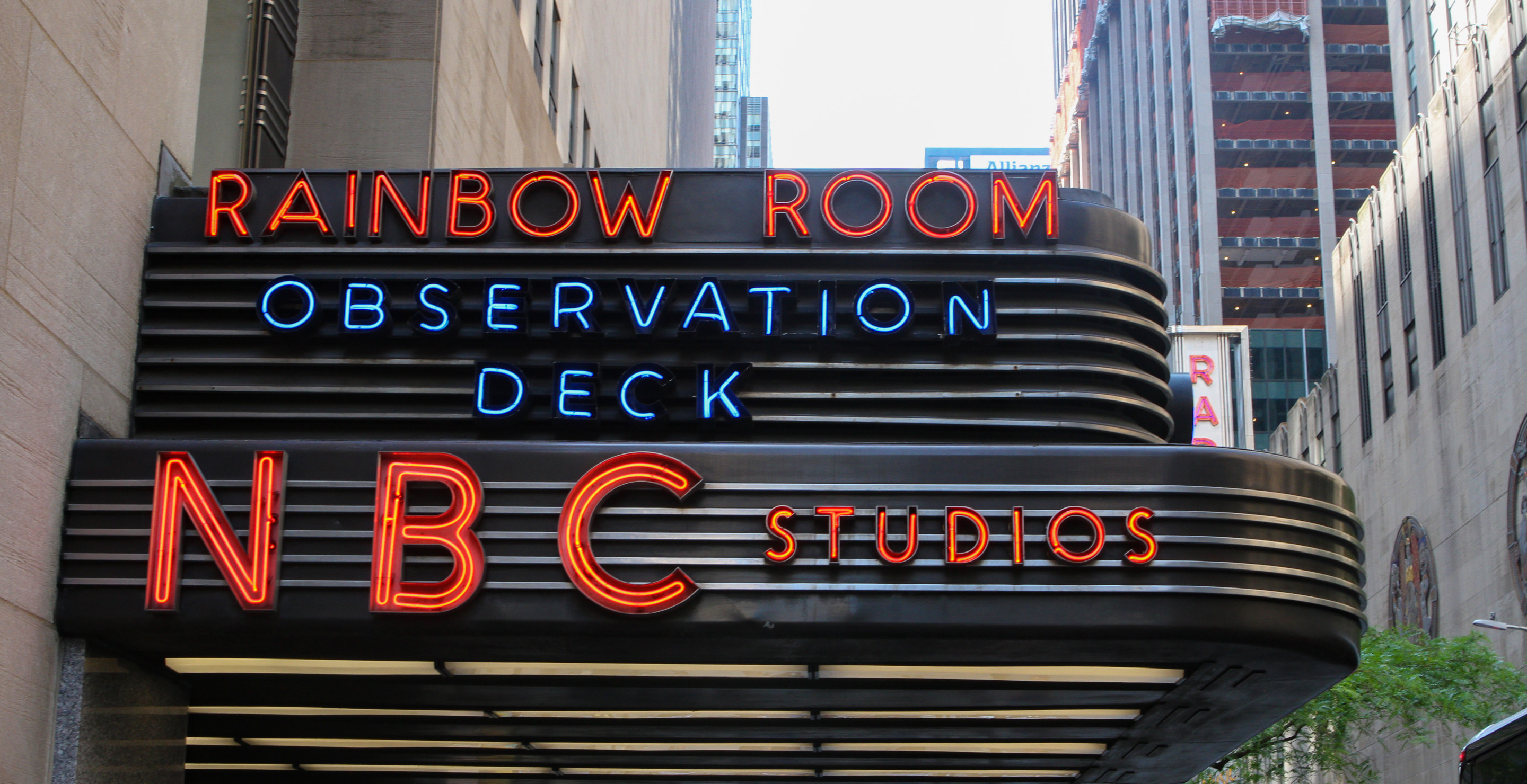 Former 'SNL' Star Says He Sold Drugs To Castmates While On Show