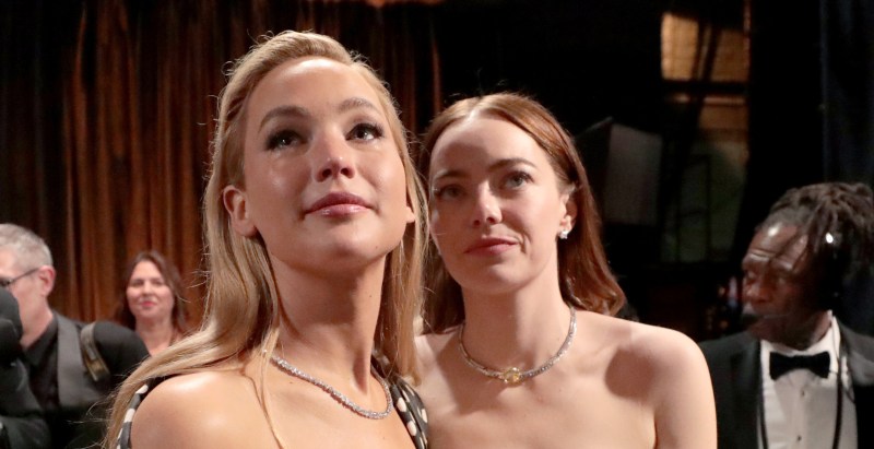 Jennifer Lawrence Totally Not Over The Time Emma Stone Beat Her To A Role She Wanted