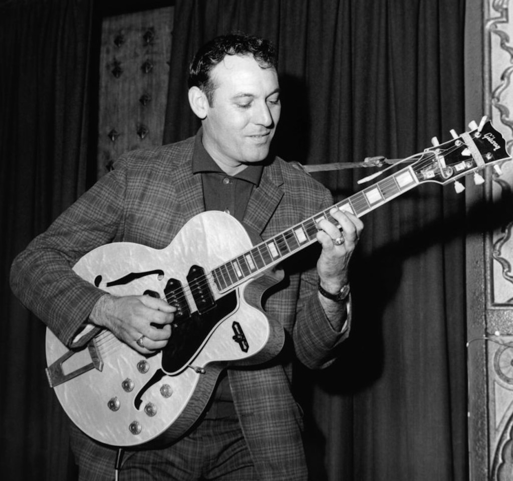 a-rock-n-roll-legend-died-on-this-day-in-1998