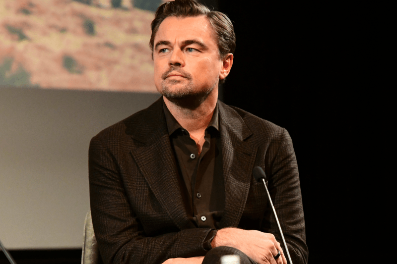 leonardo-dicaprio-rare-romance