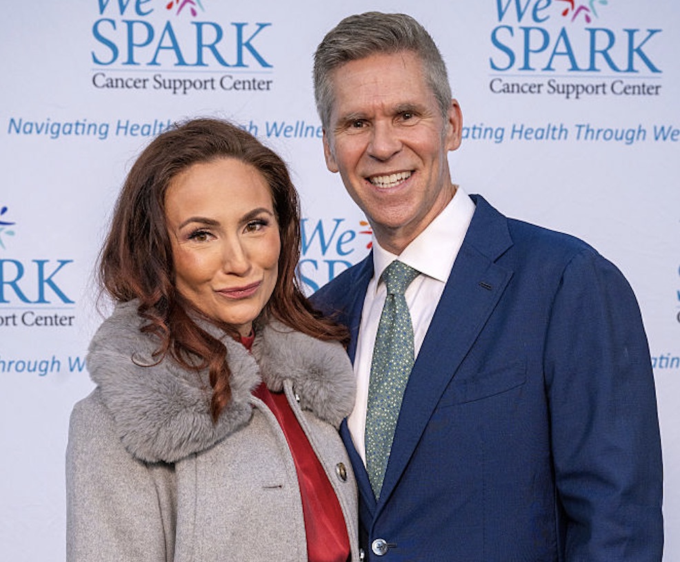 longtime-abc-game-show-host-reveals-engagement-to-food-network-chef.