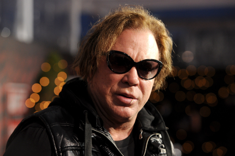 mickey-rourke-accuses-employee-of-scamming-fans-through-gofundme
