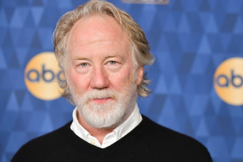 timothy-busfield-surrenders-to-law-enforcement-says-he-will-fight-child-abuse-allegations
