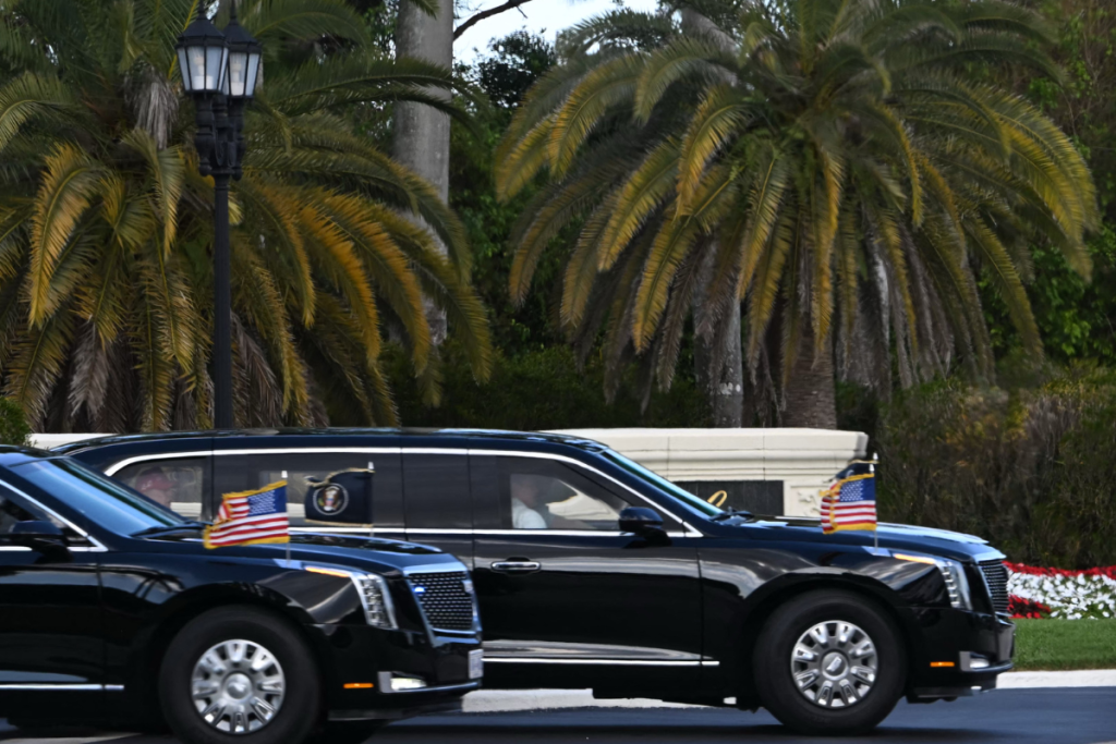 us-secret-service-discovers-suspicious-object-ahead-of-president-trumps-motorcade-in-palm-beach