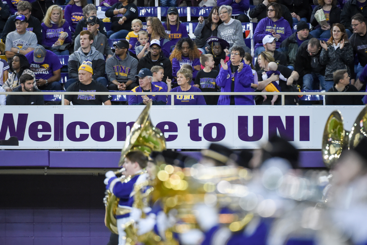 18-Year-Old College Football Player Dies Suddenly: University Confirms Parker Sutherland’s Death