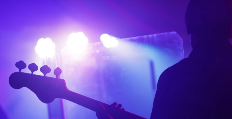 Pop Punk Musician Loses 2 Fingers in 'Horrible Accident'