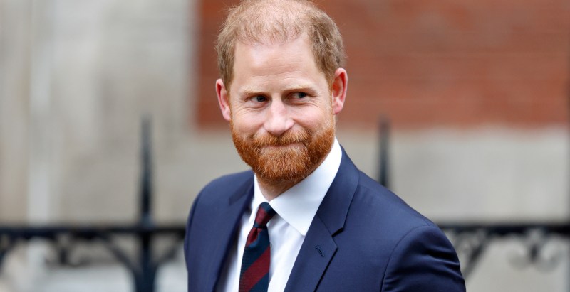 Prince Harry 'Testing the Waters for Peace' With Royal Family, Report Claims