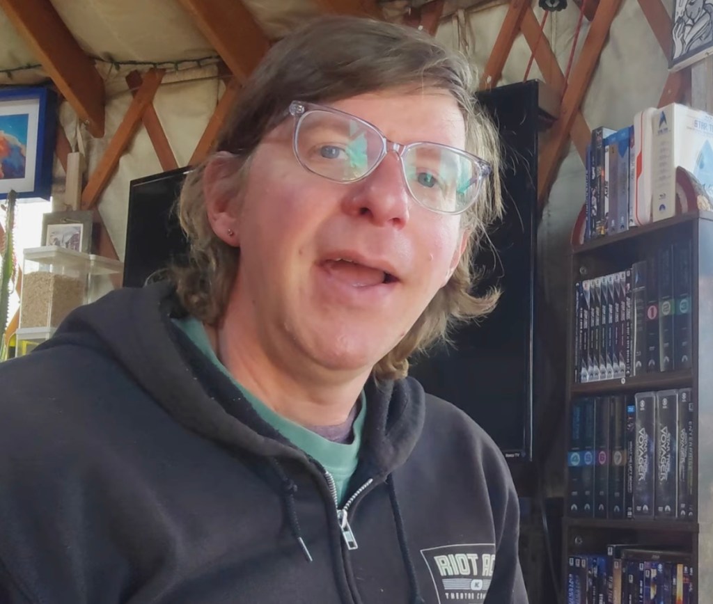 beloved-nature-youtuber-comes-out-as-trans