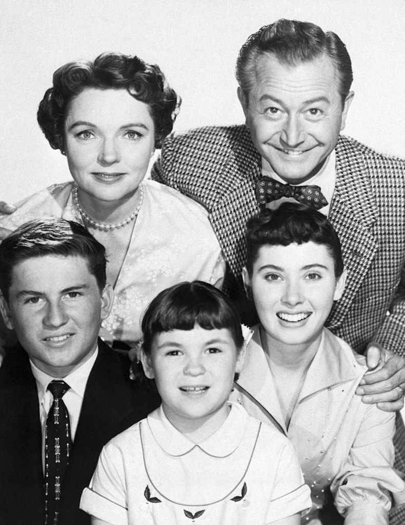 classic-sitcom-star-dies-at-80-rip-to-lauren-chapin