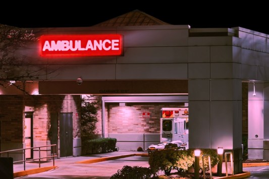 daughter-of-60s-music-icon-hospitalized-for-kidney-failure