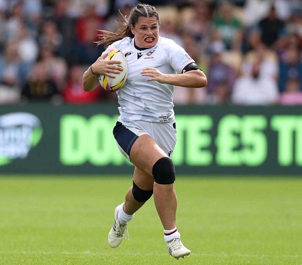 dwts-favorite-ilona-maher-claps-back-at-body-shamer-who-said-she-looks-pregnant