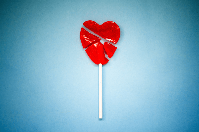 emmy-winning-actress-divorcing-wife-of-9-years