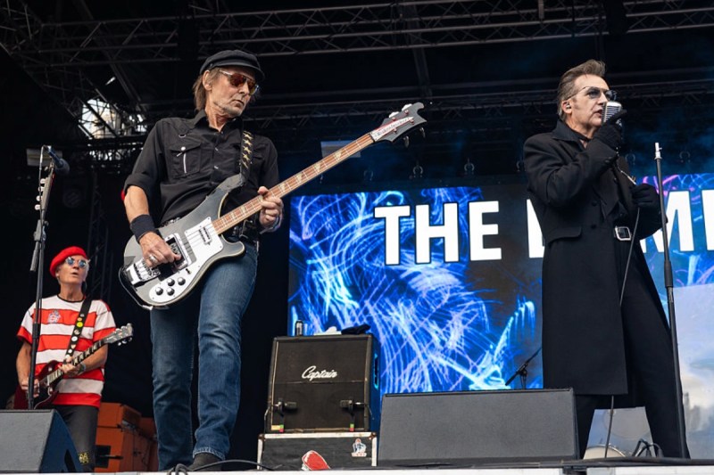 'Everyone Has Been Suffering With Colds and Flus': Classic Rock Band ...