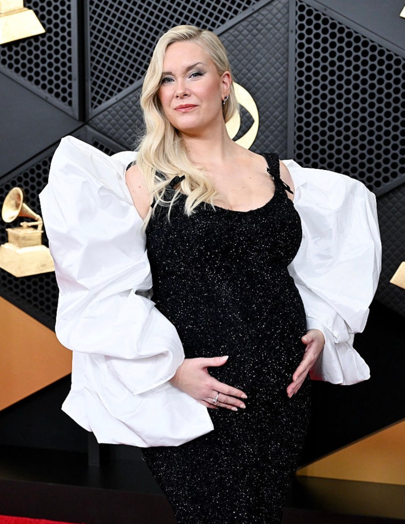 first-time-grammy-nominee-reveals-pregnancy-ahead-of-awards