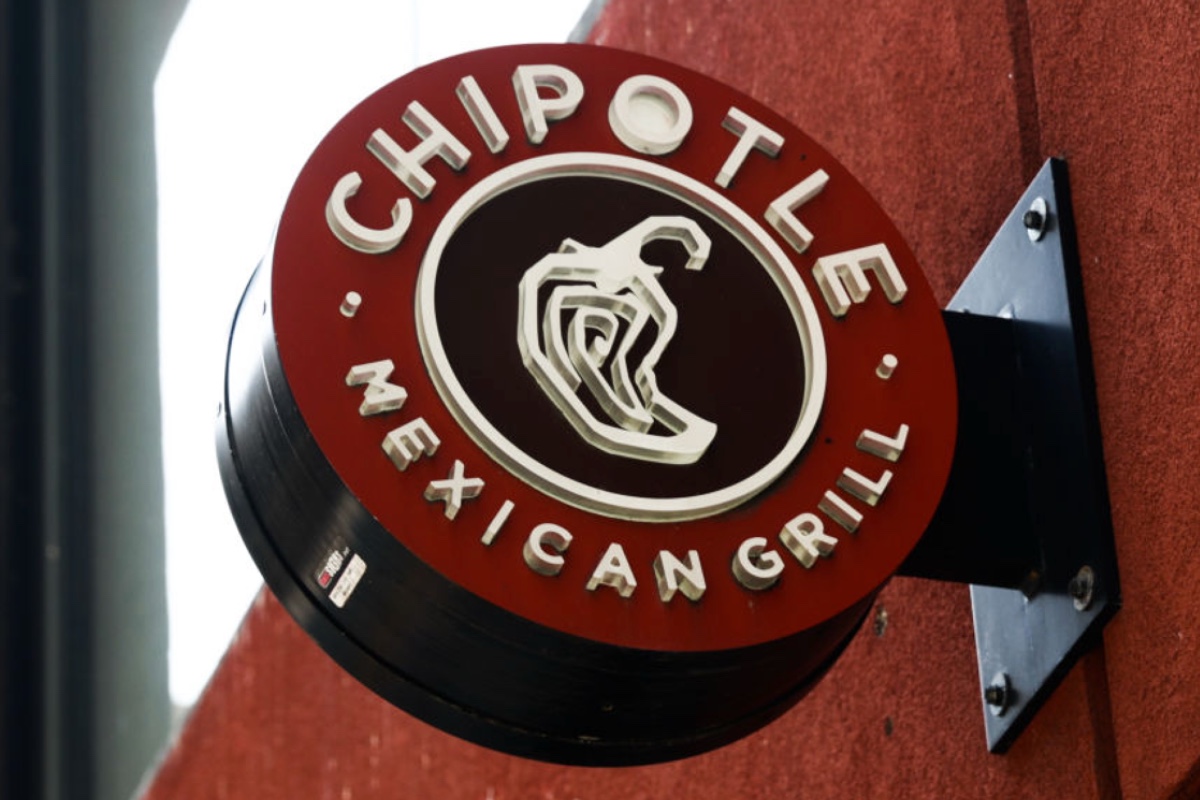 heres-how-to-get-free-chipotle-during-the-super-bowl