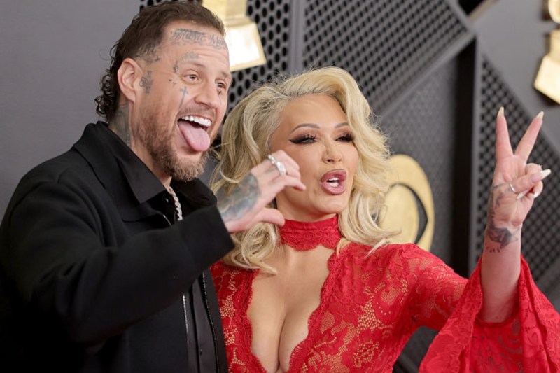 jelly-roll-and-his-wife-hoping-theyll-soon-be-expecting-twins-via-surrogate