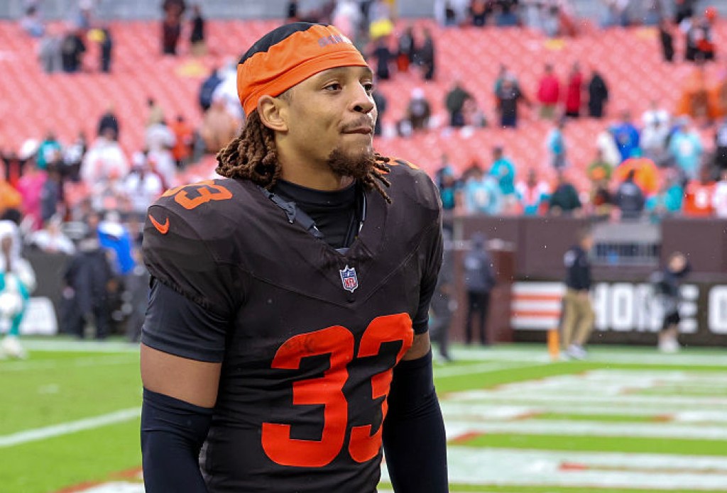 nfl-player-hospitalized-after-being-attacked-in-hotel-lobby