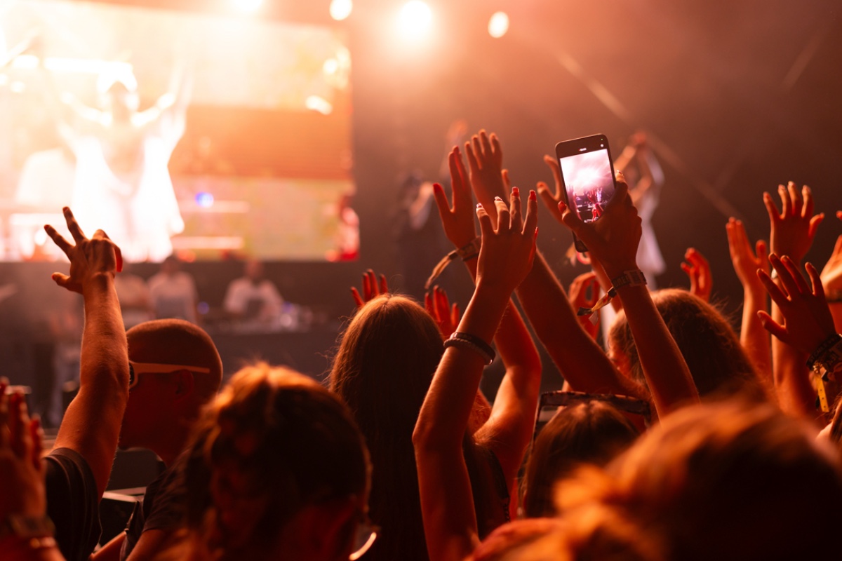 Rock Star Quits Band ‘For Mental Health Reasons’